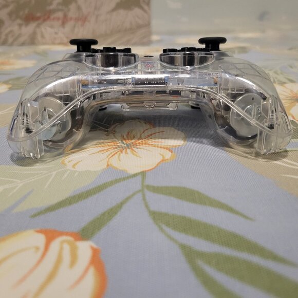 Nintendo Wii U AfterGlow PDP Pro Controller Clear Wireless- Rechargable - Picture 5 of 8